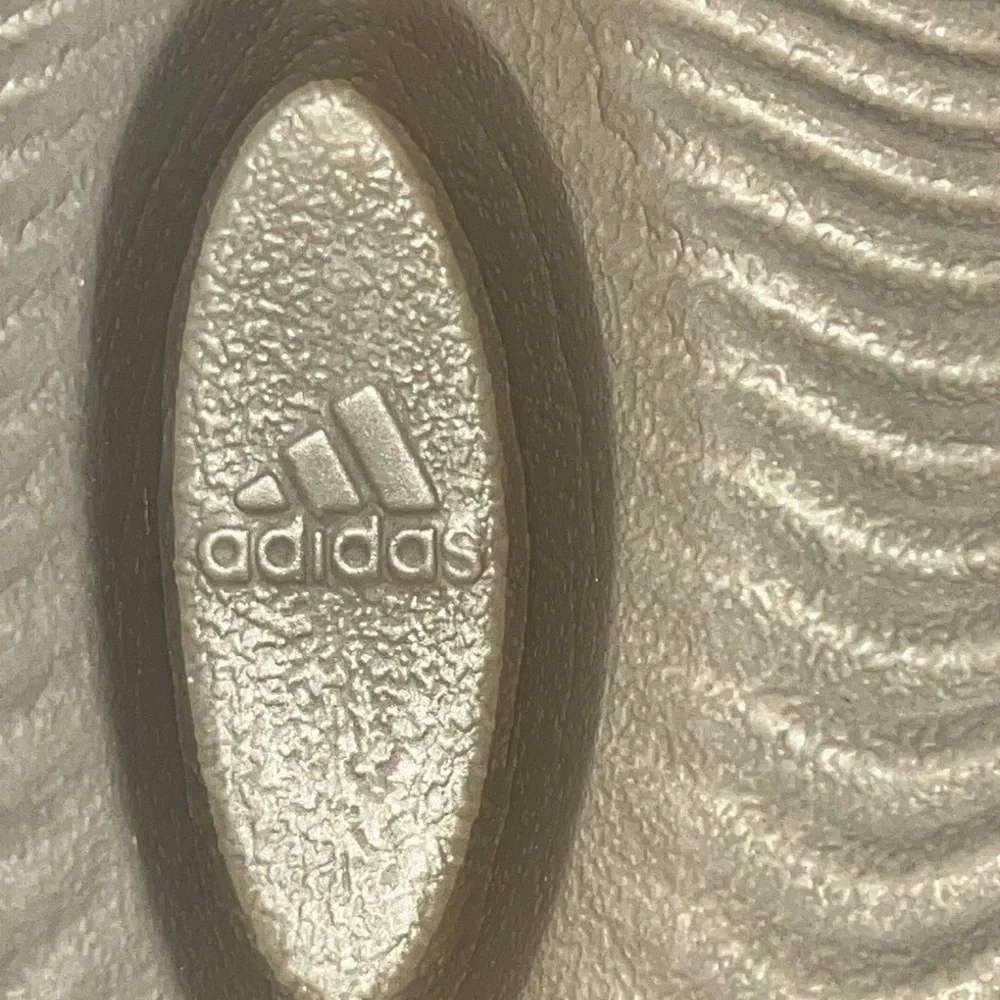 adidas Mens Yeezy Foam Runner Stone Sage Size 13